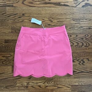Vineyard Vines Performance Golf 17” Scallop Skort sz 6. Sweet Taffy. NWT